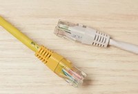 phone_data_wire.jpg